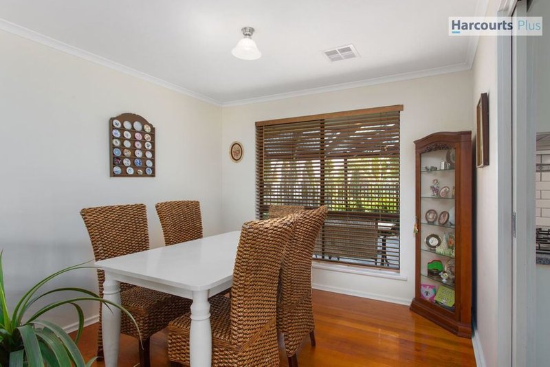 Photo - 13 Wayside Drive, Hallett Cove SA 5158 - Image 6