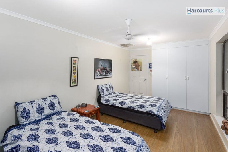 Photo - 13 Wayside Drive, Hallett Cove SA 5158 - Image 11