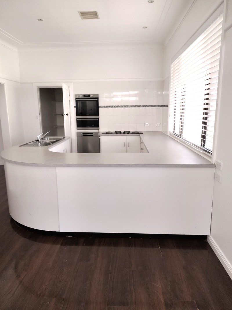 Photo - 13 Weddin Street, Grenfell NSW 2810 - Image 3