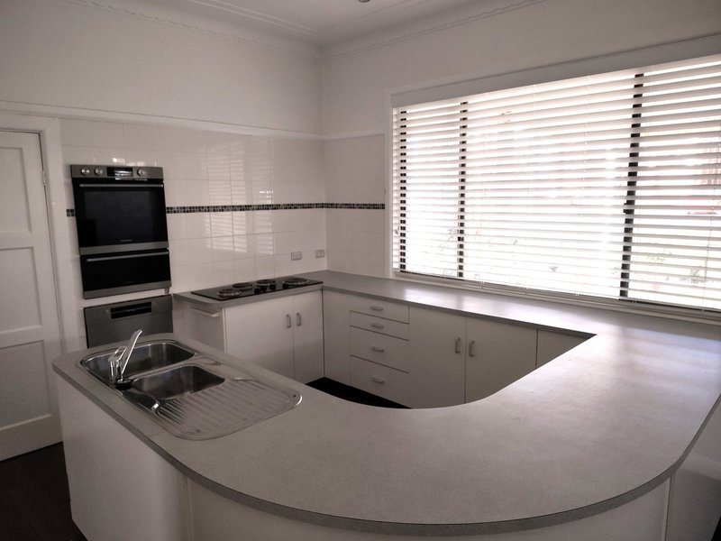 Photo - 13 Weddin Street, Grenfell NSW 2810 - Image 4