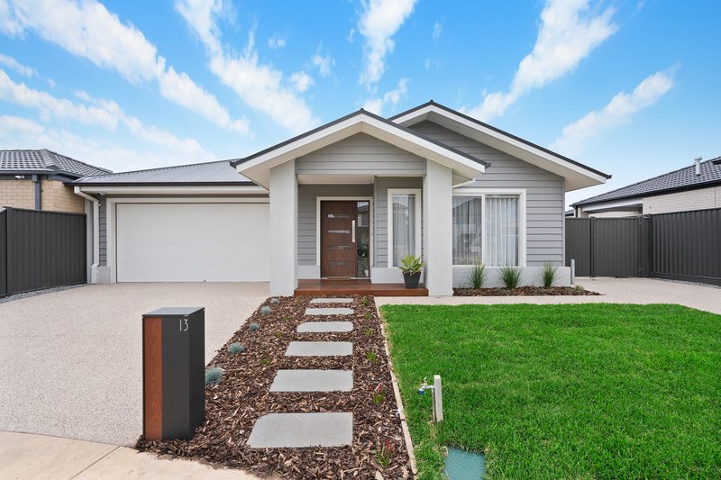 13 Wedge Tail Court, Lara VIC 3212