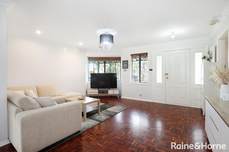 Photo - 13 Weir Court, Roxburgh Park VIC 3064 - Image 3