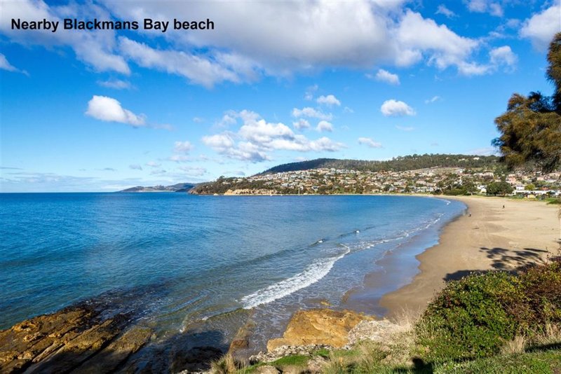 Photo - 1/3 Wells Parade, Blackmans Bay TAS 7052 - Image 11