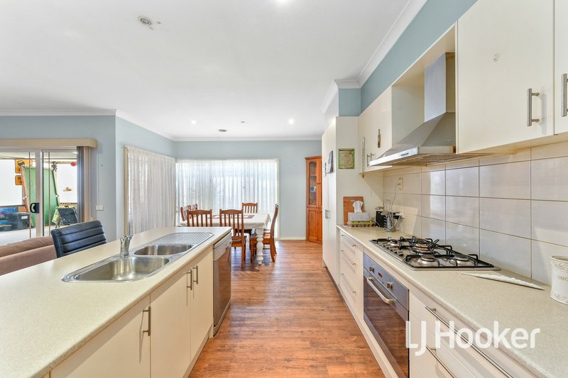 Photo - 13 Wellwood Road, Drouin VIC 3818 - Image 6