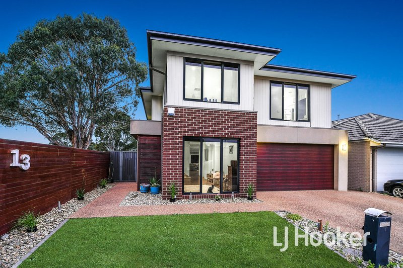 Photo - 13 Wembley Circuit, Pakenham VIC 3810 - Image 17