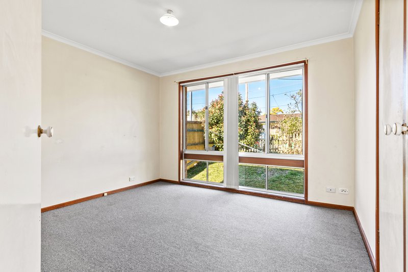 Photo - 13 Weonga Place, San Remo NSW 2262 - Image 7