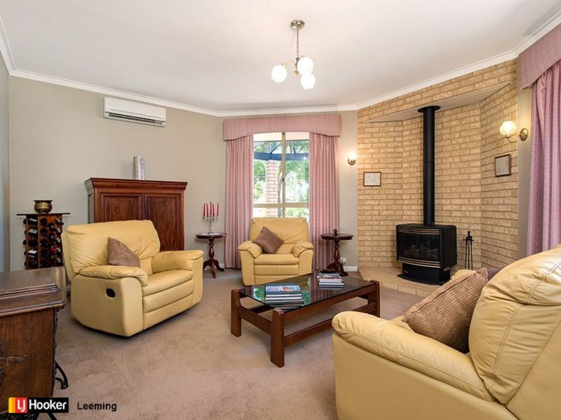 Photo - 13 Westgate Court, Leeming WA 6149 - Image 2