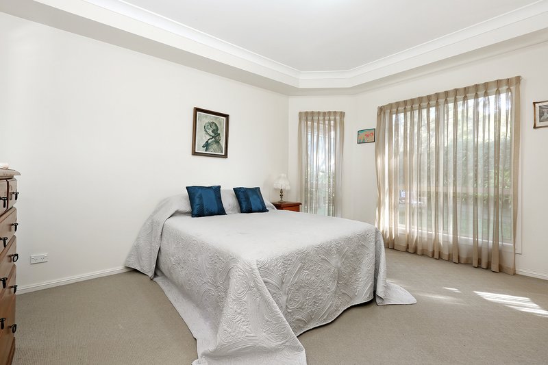 Photo - 13 Whitely Place, Kanahooka NSW 2530 - Image 6