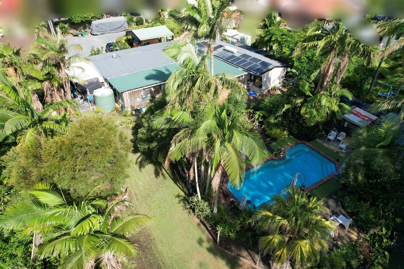 Photo - 13 Whitian Drive, Carrara QLD 4211 - Image 3