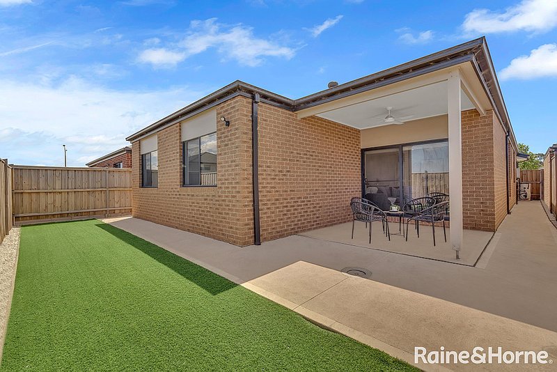 Photo - 13 Willaroy Boulevard, Donnybrook VIC 3064 - Image 32