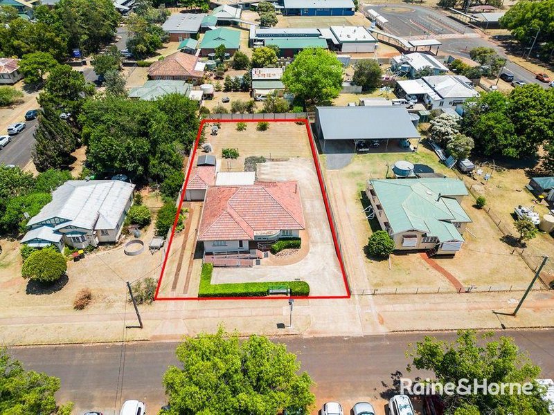 Photo - 13 William Street, Kingaroy QLD 4610 - Image 3