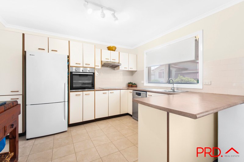 Photo - 13 Willow Crescent, Kanahooka NSW 2530 - Image 3