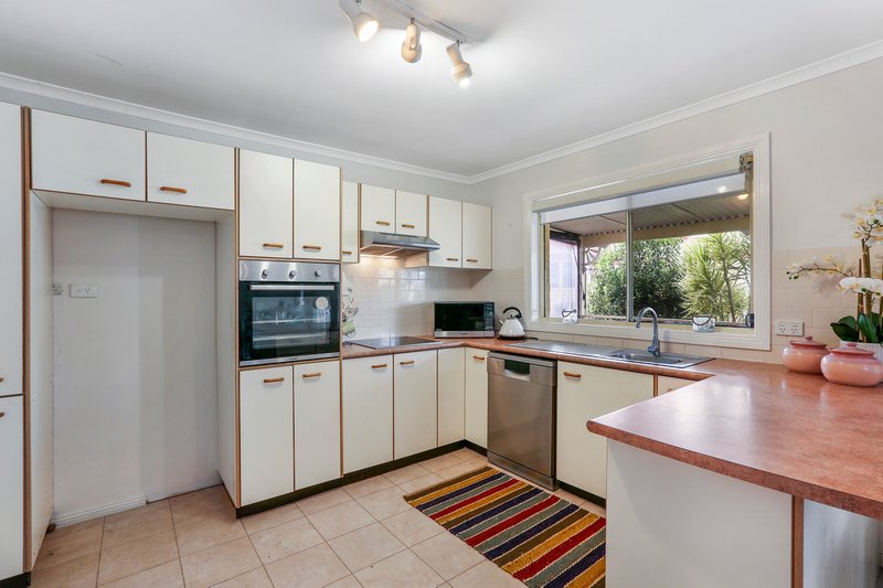 Photo - 13 Willow Crescent, Kanahooka NSW 2530 - Image 3