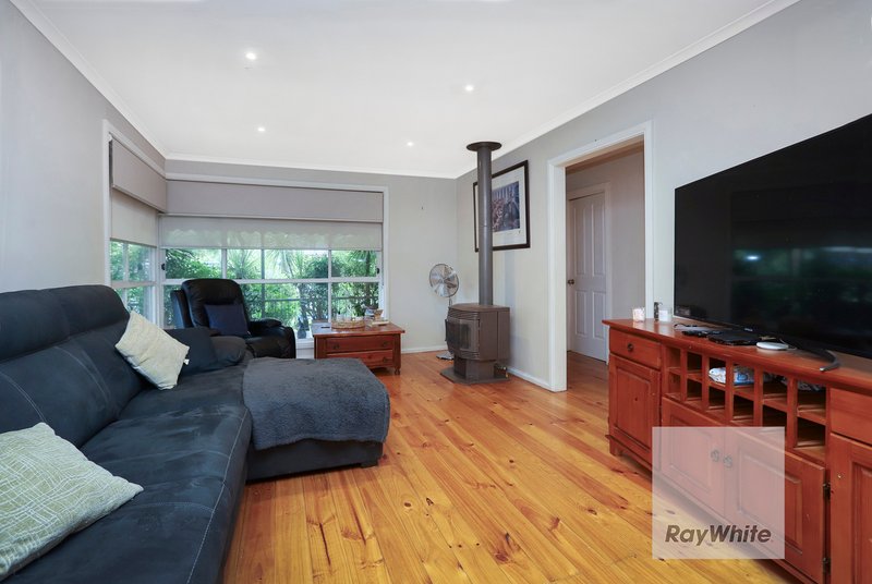 Photo - 13 Windermere Crescent, Gladstone Park VIC 3043 - Image 7