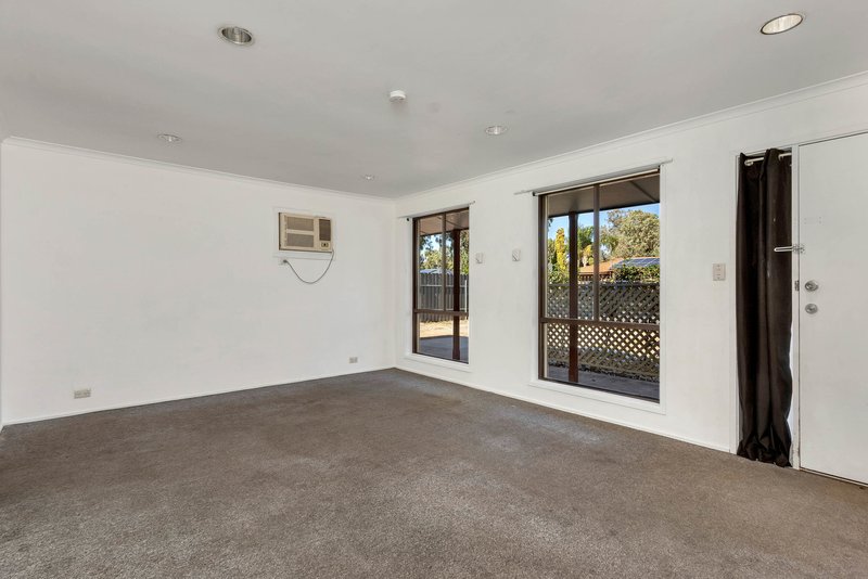 Photo - 13 Window Crescent, Salisbury North SA 5108 - Image 6