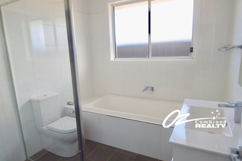 Photo - 13 Windsail Lane, Vincentia NSW 2540 - Image 9