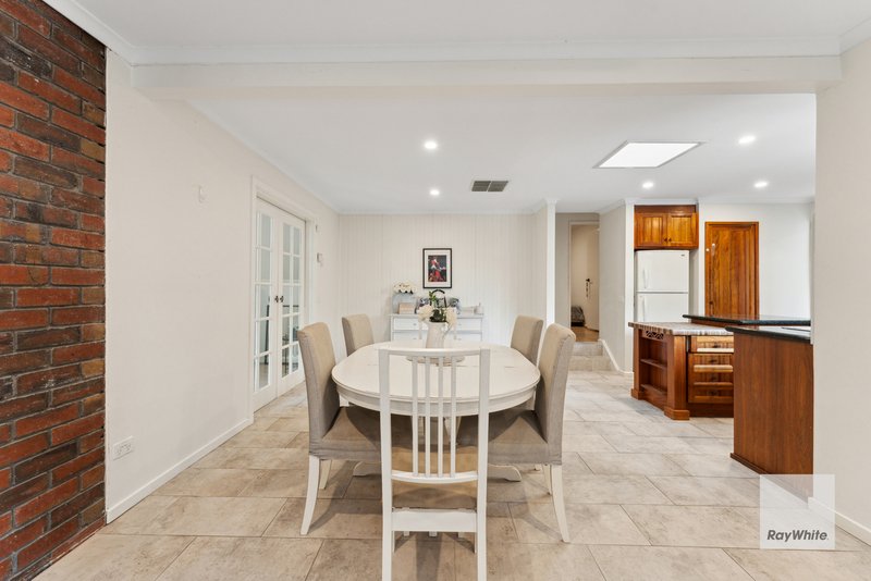 Photo - 13 Woburn Close, Kealba VIC 3021 - Image 13