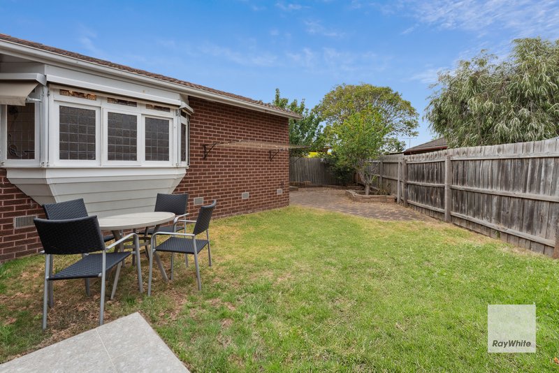 Photo - 13 Woburn Close, Kealba VIC 3021 - Image 23