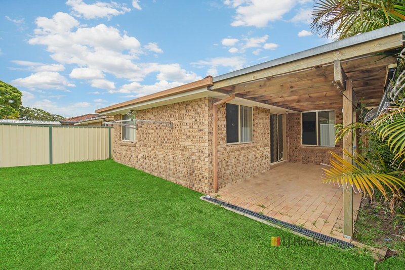 Photo - 13 Wongala Avenue, Blue Haven NSW 2262 - Image 8