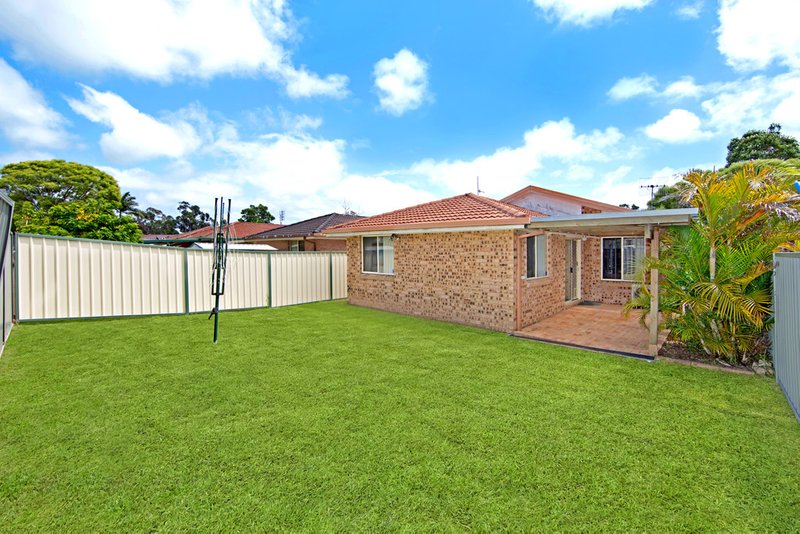 Photo - 13 Wongala Avenue, Blue Haven NSW 2262 - Image 2