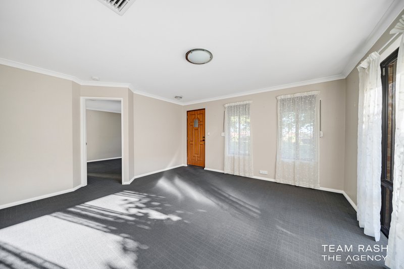 Photo - 13 Woodlake Boulevard, Ellenbrook WA 6069 - Image 11