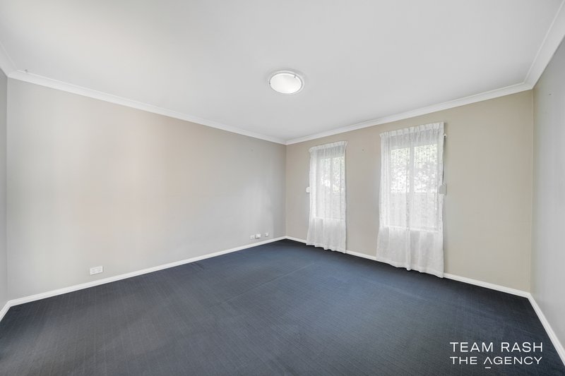 Photo - 13 Woodlake Boulevard, Ellenbrook WA 6069 - Image 12