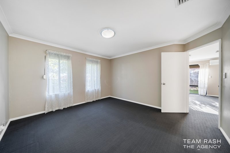 Photo - 13 Woodlake Boulevard, Ellenbrook WA 6069 - Image 13