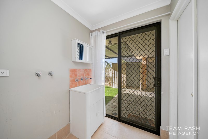 Photo - 13 Woodlake Boulevard, Ellenbrook WA 6069 - Image 27