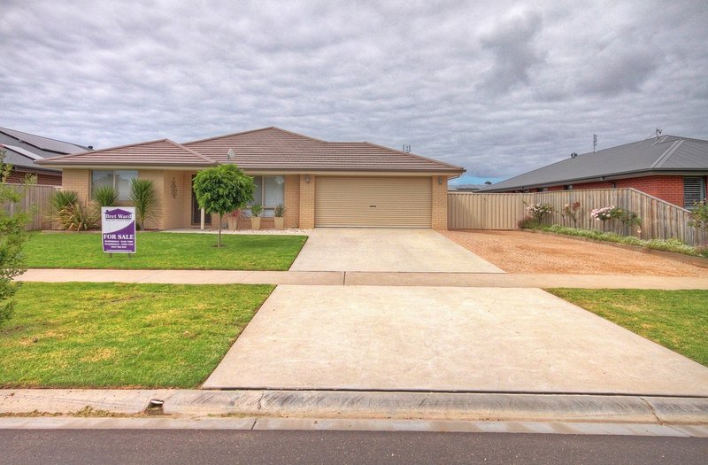 13 Woodman Rd , Eagle Point VIC 3878