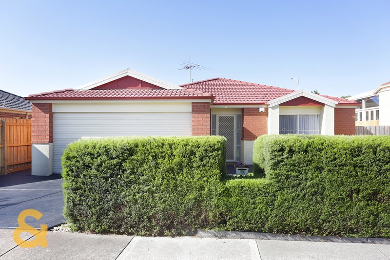 13 Woodside Way, Roxburgh Park VIC 3064