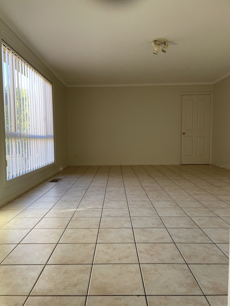 Photo - 1/3 Worfolk Place, Griffith NSW 2680 - Image 7