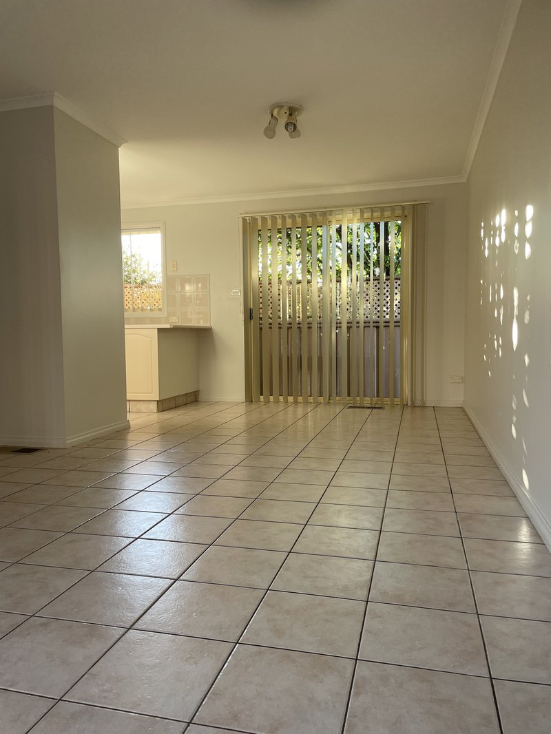 Photo - 1/3 Worfolk Place, Griffith NSW 2680 - Image 8