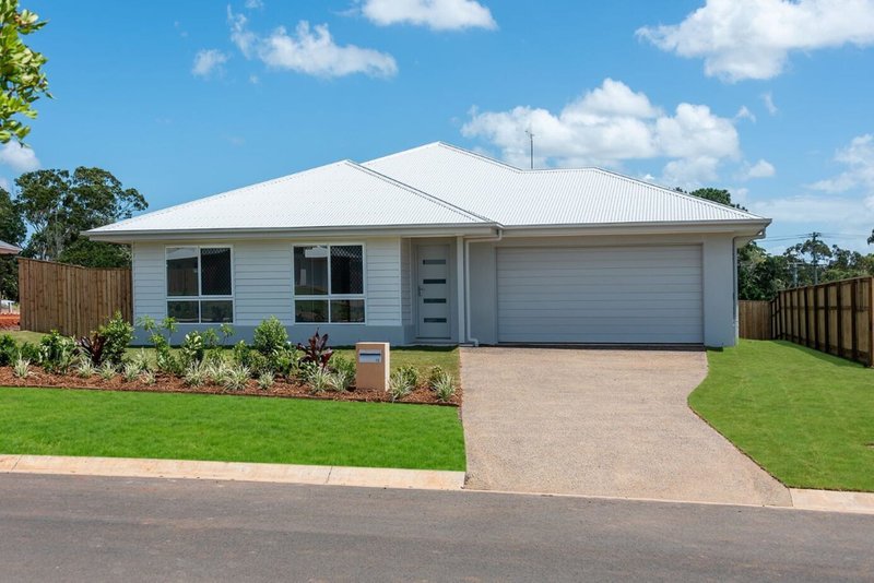 13 Wren Place, Branyan QLD 4670