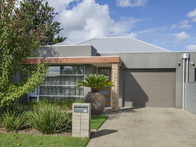 13 Wycombe Way, Glengowrie SA 5044