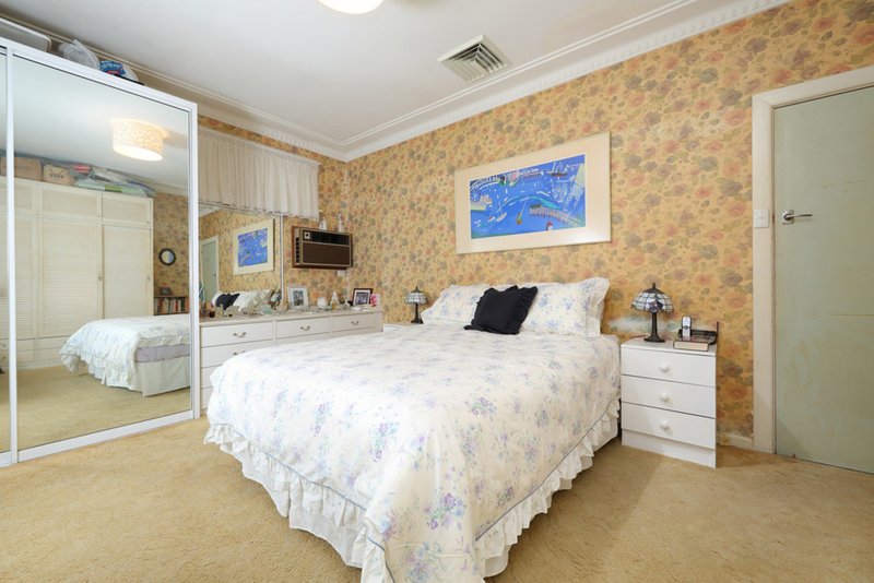 Photo - 13 Wyong Street, Oatley NSW 2223 - Image 9