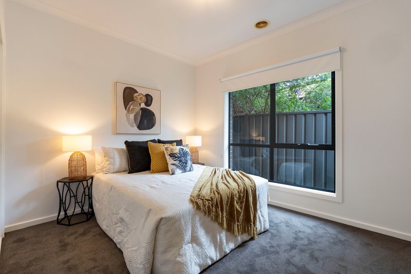 Photo - 13 Wyperfeld Avenue, Craigieburn VIC 3064 - Image 6