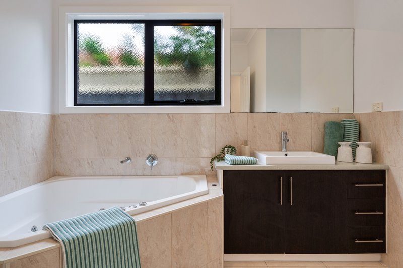 Photo - 13 Wyperfeld Avenue, Craigieburn VIC 3064 - Image 7