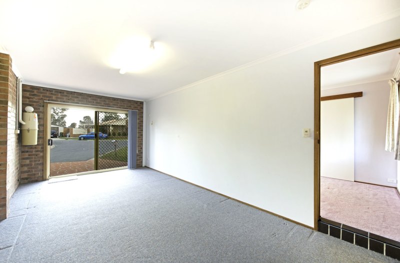 Photo - 13 Yalga Close, Palmerston ACT 2913 - Image 12