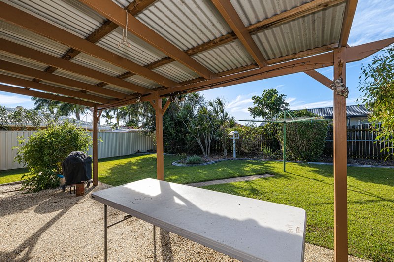 Photo - 13 Yorkshire Drive, Banksia Beach QLD 4507 - Image 15