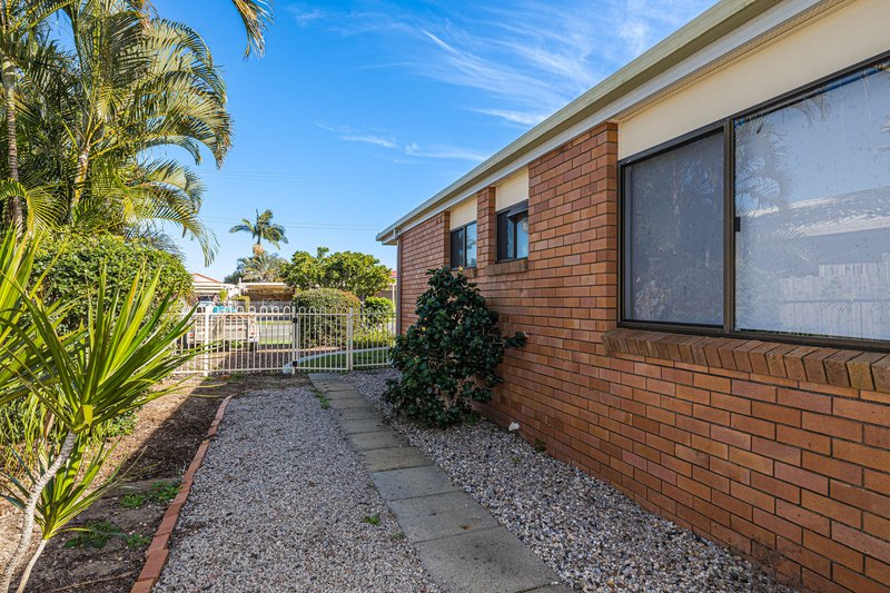 Photo - 13 Yorkshire Drive, Banksia Beach QLD 4507 - Image 19