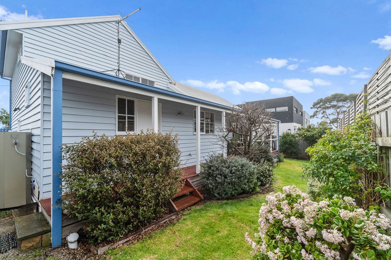 Photo - 13 Young Lane, Mornington VIC 3931 - Image 17