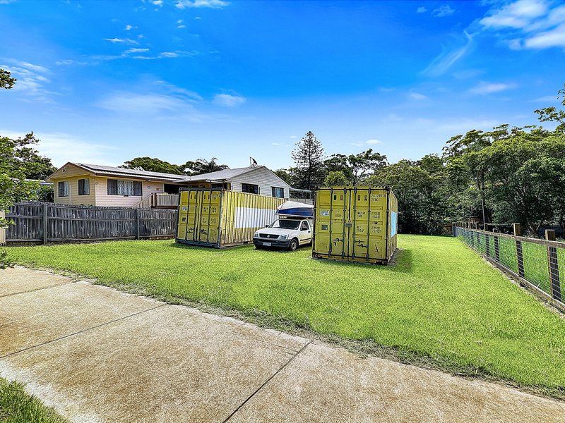 Photo - 130-132 Lucas Drive, Lamb Island QLD 4184 - Image 18