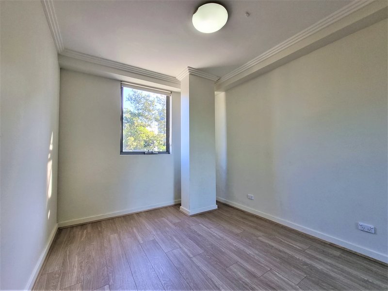 Photo - 1/30-32 Woniora Road, Hurstville NSW 2220 - Image 7