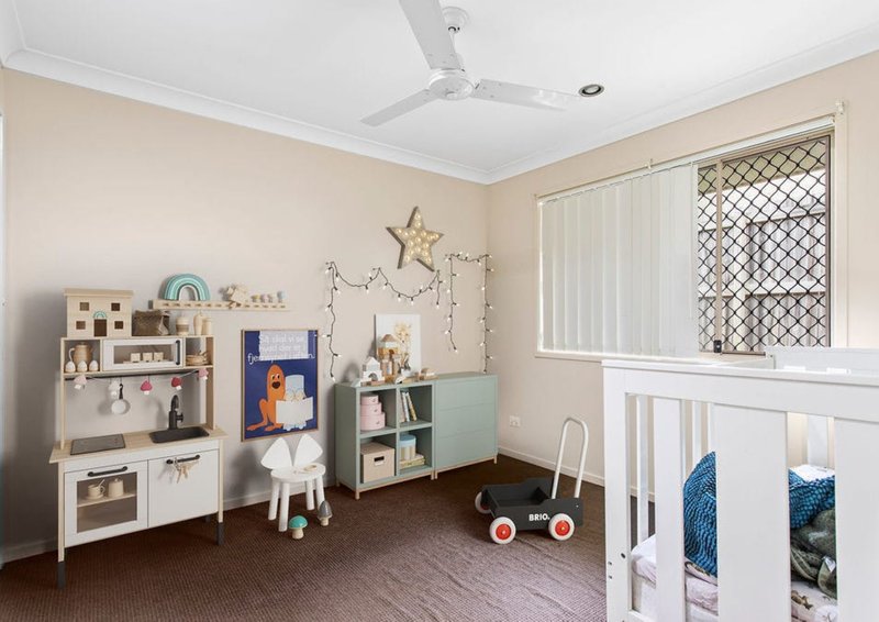 Photo - 130 Alawoona Street, Redbank Plains QLD 4301 - Image 12
