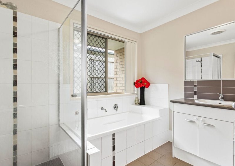 Photo - 130 Alawoona Street, Redbank Plains QLD 4301 - Image 13