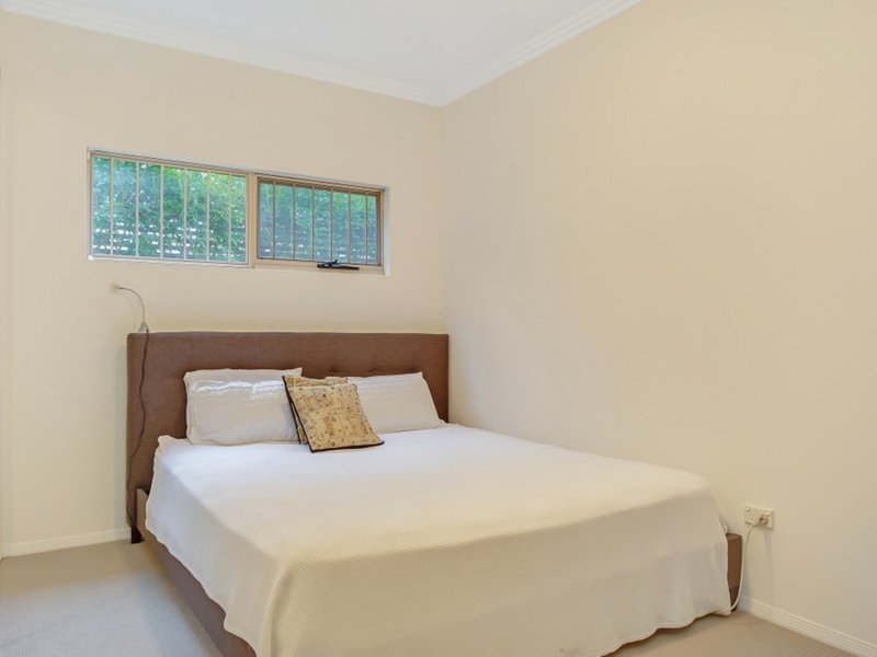 Photo - 1/30 Albatross Avenue, Mermaid Beach QLD 4218 - Image 13