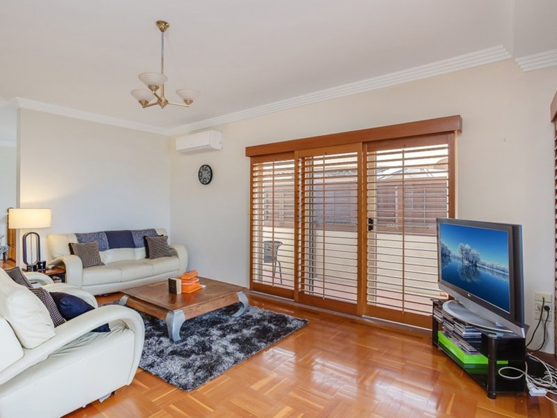 Photo - 1/30 Albatross Avenue, Mermaid Beach QLD 4218 - Image 18