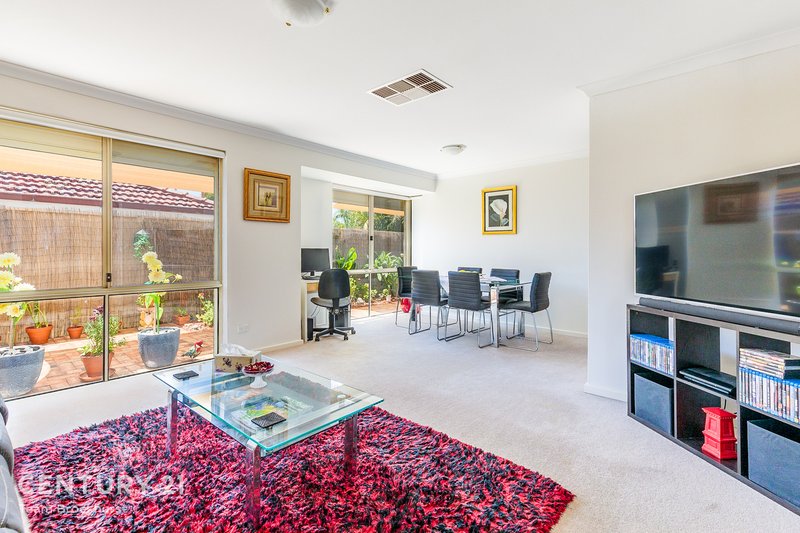 Photo - 130 Balfour Street, Huntingdale WA 6110 - Image 8