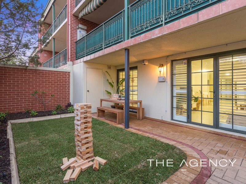 Photo - 1/30 Banksia Terrace, South Perth WA 6151 - Image 4