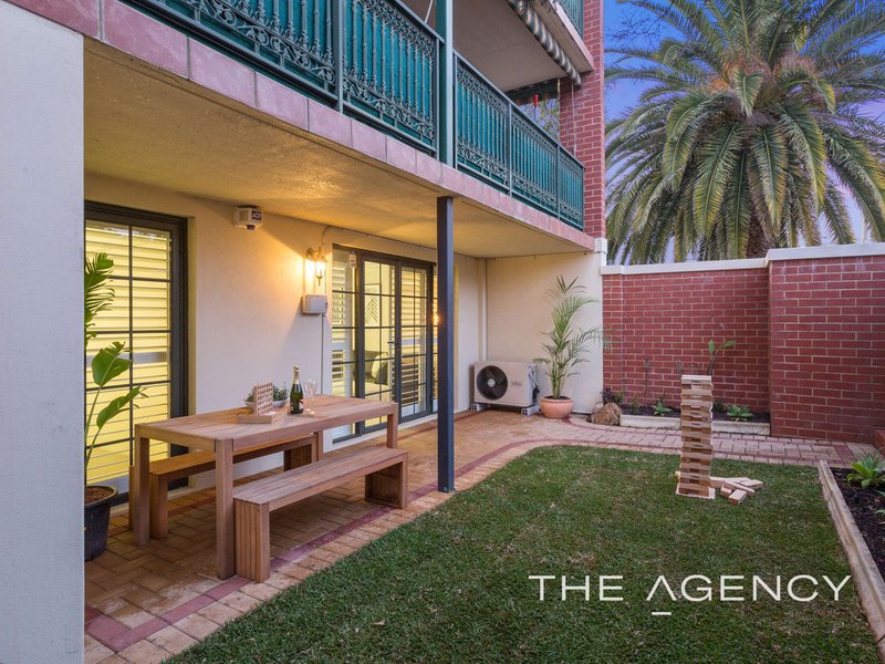 Photo - 1/30 Banksia Terrace, South Perth WA 6151 - Image 6